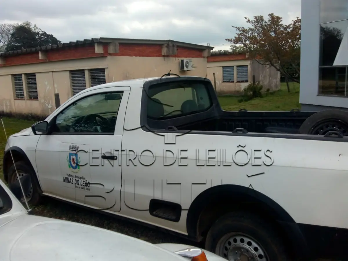 LOTE 006 - CAMIONETA SAVEIRO